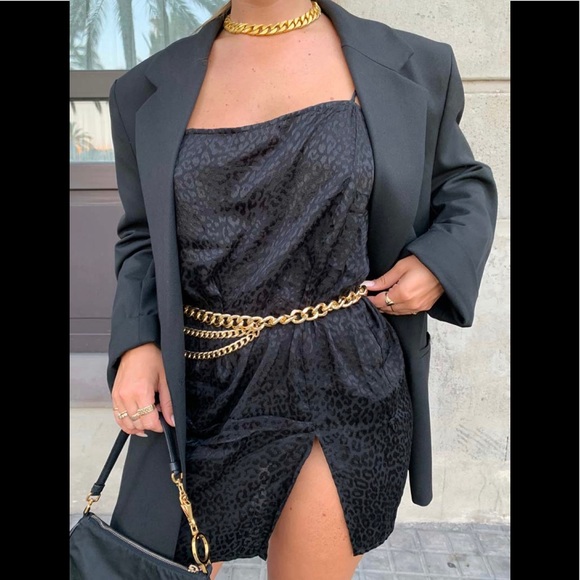 🆕 MOTEL BLACK SATIN CHEETAH SLIP DRESS - Picture 5 of 11